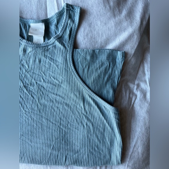 H&M Ribbed Tank Top - Picture 2 of 7